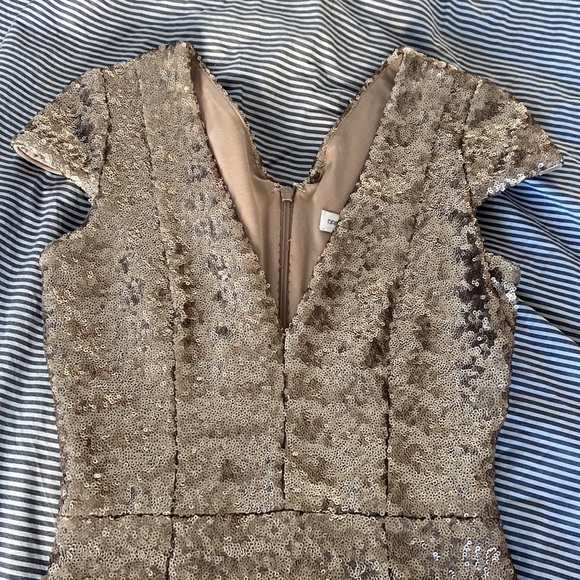 DRESS THE POPULATION Zoe Sequin Mini Dress - Brass - Picture 6 of 8